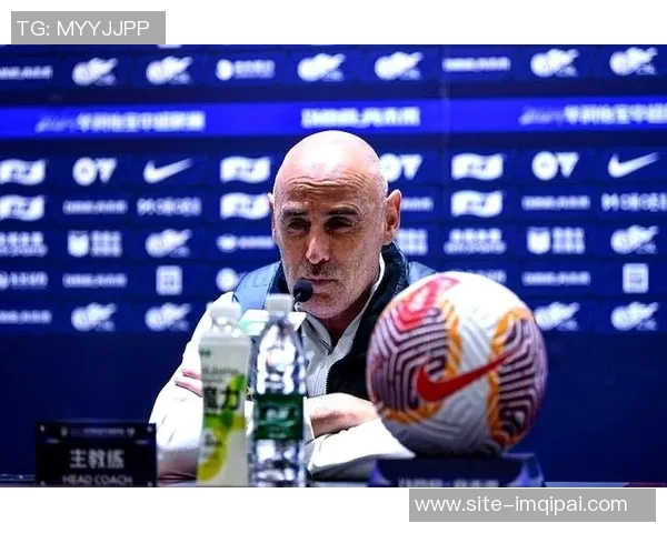 穆斯卡特因不当言论停赛未入中超最佳主帅候选引发热议 穆斯卡特因不当言论停赛未入中超最佳主帅候选引发热议