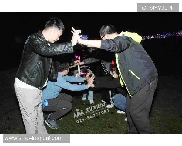 拜仁全队友谊赛后举行团建聚餐活动提升球队凝聚力