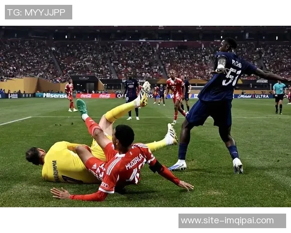 穆西亚拉冬歇期积极加练预计本月下旬重返赛场展现实力 穆西亚拉冬歇期积极加练预计本月下旬重返赛场展现实力